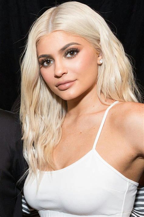 kylie jenner with blonde hair